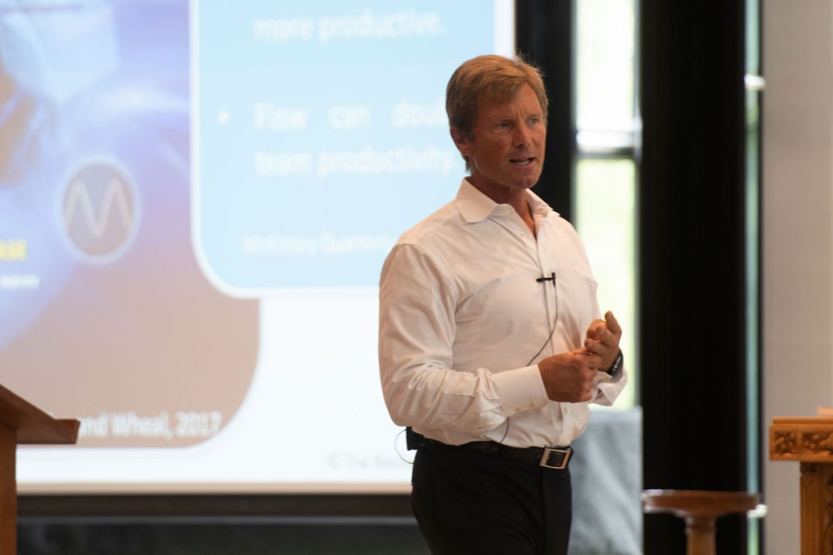 Dr Sven Hansen presenting